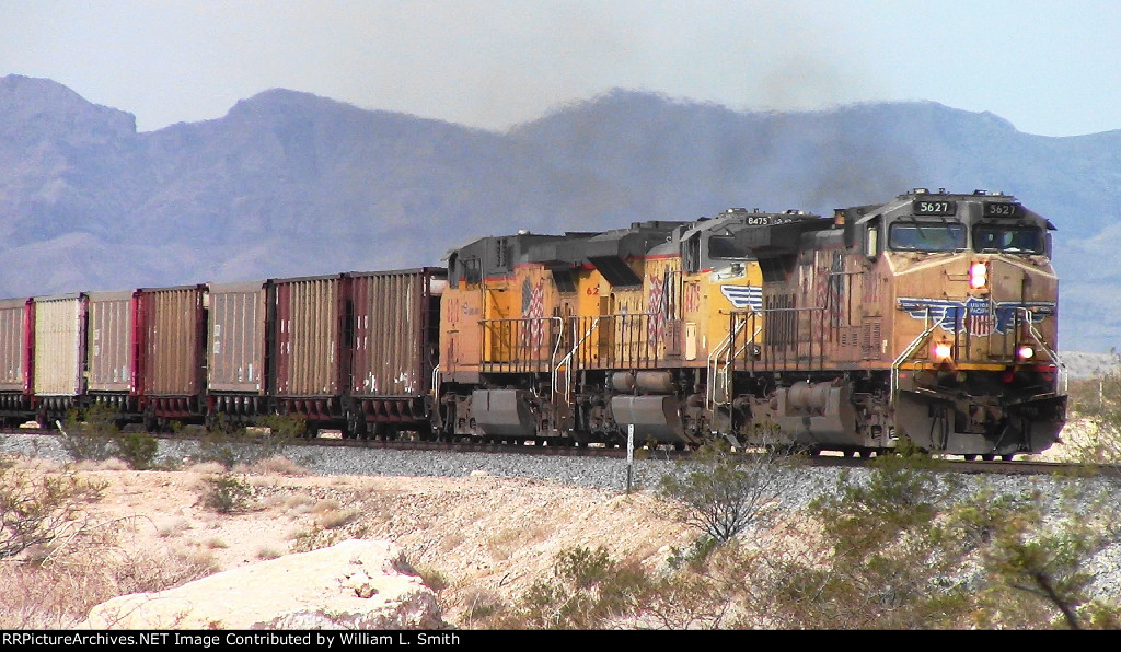 EB Unit Empty Hooper Frt at Erie NV  -1